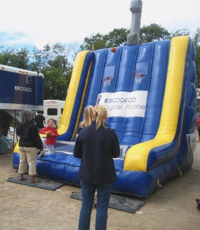 Inflatable basketball game